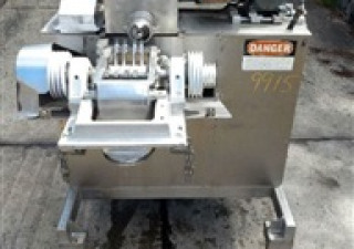 Fitzpatrick Model Uosa6 Screw Feed Hammer Mill
