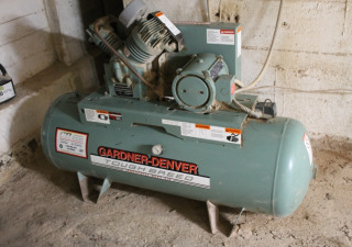 Gardner Denver Model ASDRMC ADAAGA 5HP Air Compressor