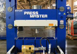 Prensas Hidráulicas de Estrutura em H Pressmaster Rtp-200