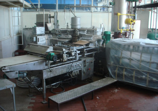 Máquina de moldagem de picolé de sorvete GRAM RIA 5 usada - 12.000 peças/hora