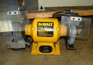 Usado DEWALT, #DW758, roda de 8", 1" de largura, 3/4 HP, 3 fases, 3600 rpm, como novo