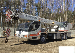 Used 2008 Zoomlion QY30V 30 t 6x4 Hydraulic Truck Crane
