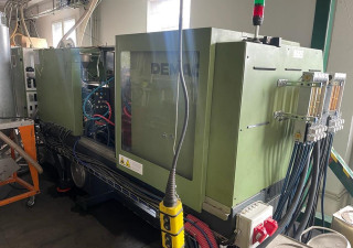 DEMAG 500-200 Injection moulding machine
