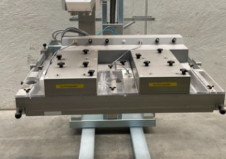 Used BRUSH BOX FEEDER TABLETS/CAPSULES