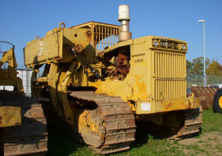 Gebruikte Komatsu D 155 C 70 T Hubkraft 4X Miete / Verhuur