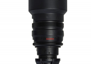 Used 300mm lens RED T2.9 PL-mount
