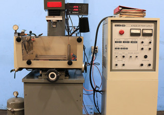 Hansvedt Cs-1, nouveau 1996, Dro, table 9 "x 15", machines d'électroérosion de type Ram