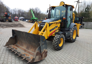 Komatsu WB93R-8