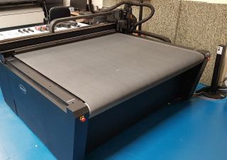 Summa Flatbed F1612 Digital Cutter - Digital Cutting machine cutting table