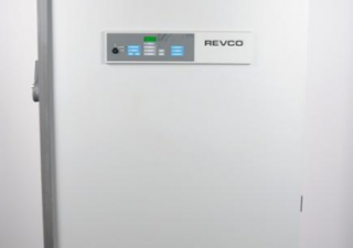 Congelador vertical Thermo / Revco ULT2540-7-D14 Ultima II usado