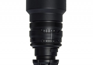 Used 300mm lens RED T2.9 PL-mount