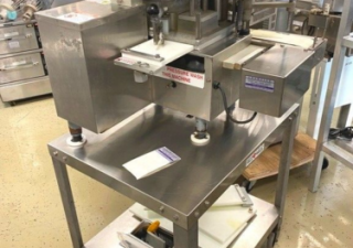 Gebruikte Patty-O-Matic 330A Commercial 75 lbs. Automatische Hamburger Patty Forming 1200/Uur