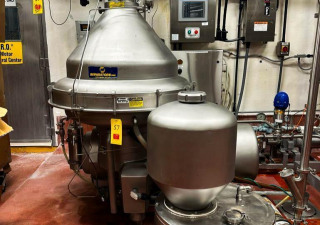 Séparateur de lait Alfa Laval (froid, chaud/crème) reconstruit 2019, modèle : Mrpx418Hgv-74C, S/N : 2996682 avec