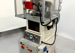 RONCHI   MOD. AM13 - Rotary tablet press used