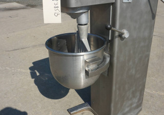 Misturador Univex de 20 litros usado, velocidade variável