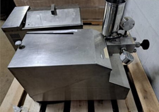 Used APV homogenizer 1000 lab size