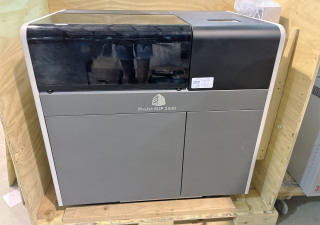 Gebruikte 2019 3D Systems ProJet MJP 2500 3D-printer met ProJet 2500 Model 1-A Finisher-oven