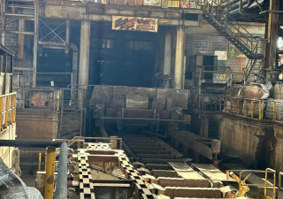 Impianto di fabbricazione di lastre in acciaio usato