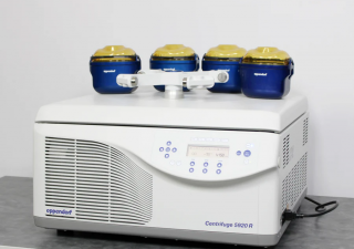Used Eppendorf 5920R Refrigerated Benchtop Centrifuge & S-4x universal-L Rotor