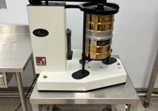 Equipamento de laboratório diverso Advantech DuraTap Sieve Shaker usado