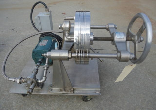 Usagé Ertel 12 po. Filtre-presse de laboratoire en acier inoxydable de diamètre avec pompe