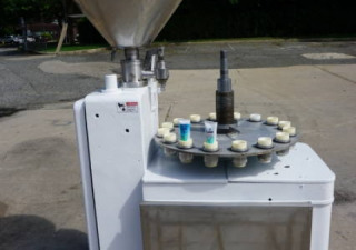 Machine de remplissage de tubes Kalix Kx10 d'occasion, trémie chemisée