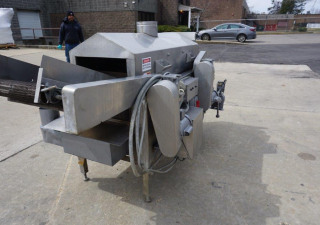 Used Heat & Control Continuous Gas Fired Fryer, 16 In. Wide Belt
