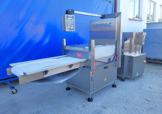 Used Cryovac  VS85 packing and shrinking line