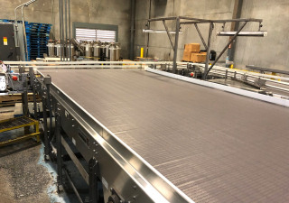 Used Arrowhead 8 X 25 Stainless Steel Accumulation Table