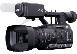 Câmera portátil CAM conectada 4K JVC GY-HC550 usada