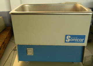 Limpadores ultrassônicos Sonicor SC-100 usados
