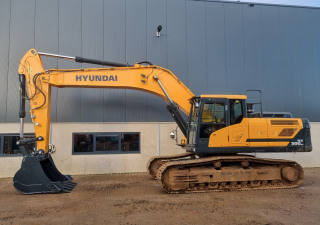 HYUNDAI HX300NL Excavator