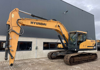 HYUNDAI HX260L Excavator