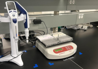 Pipettes (2 Units) And Microjive Microplate Shaker