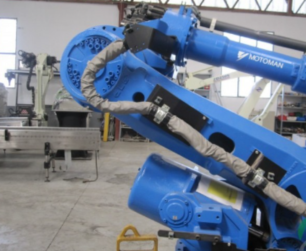 Motoman es165d hotsell